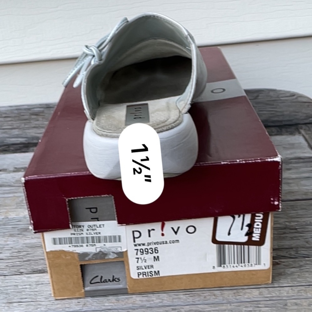 Clarks Slides - Picture 14 of 14